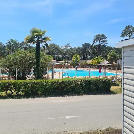 Mobil home camping Les ViVIERS Cap Ferret Claouey Chambre photo
