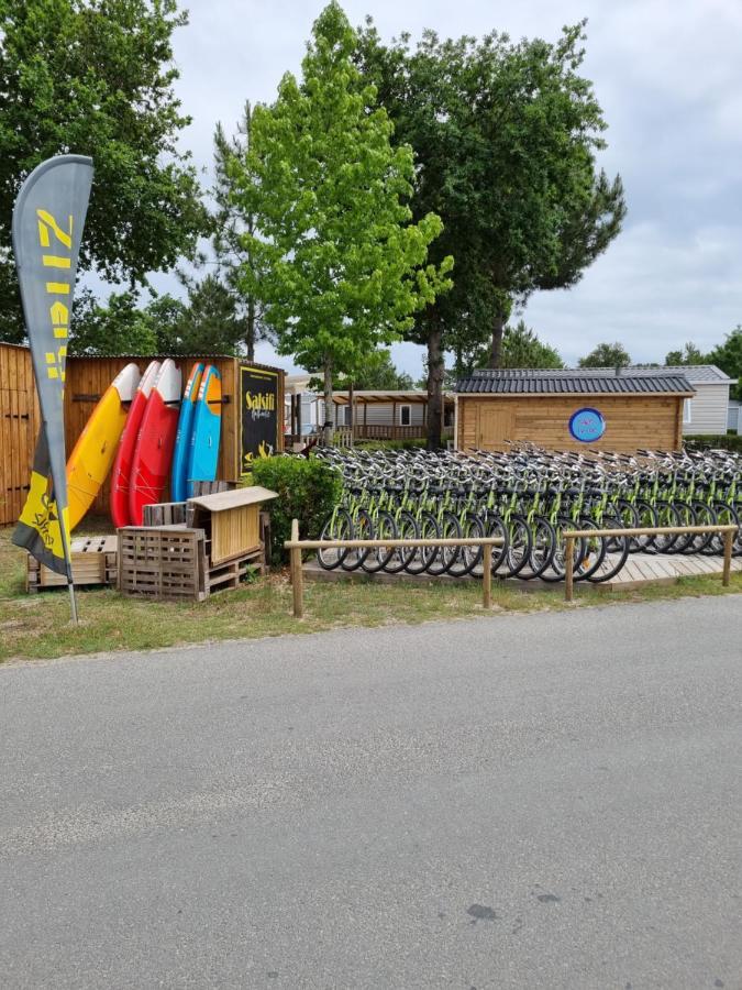 Mobil Les Viviers Cap Ferret * Claouey